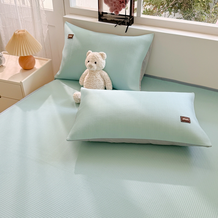 91家纺网 家纺一手货源 找家纺 慕澄家纺 2024新款高克重冰豆豆复合纯色贴标凉席  冰激凌-蓝