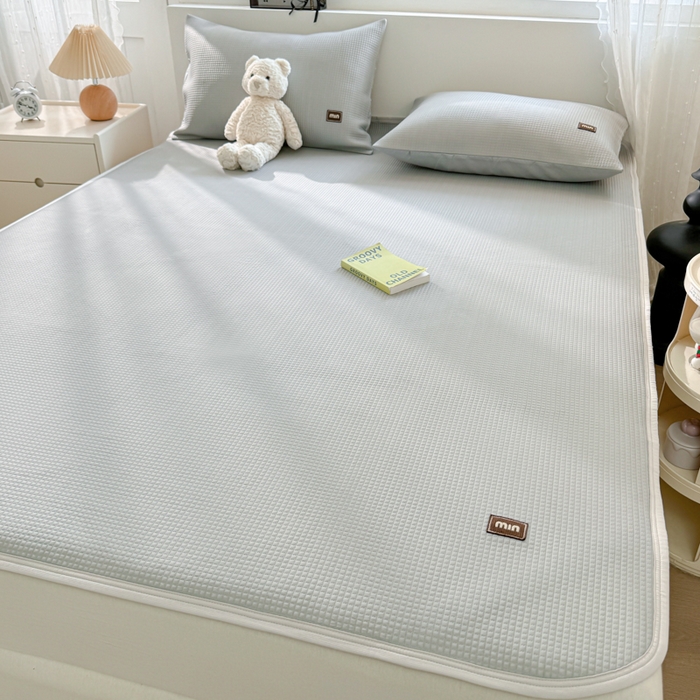 91家纺网 家纺一手货源 找家纺 慕澄家纺 2024新款高克重冰豆豆复合纯色贴标凉席  冰激凌-灰