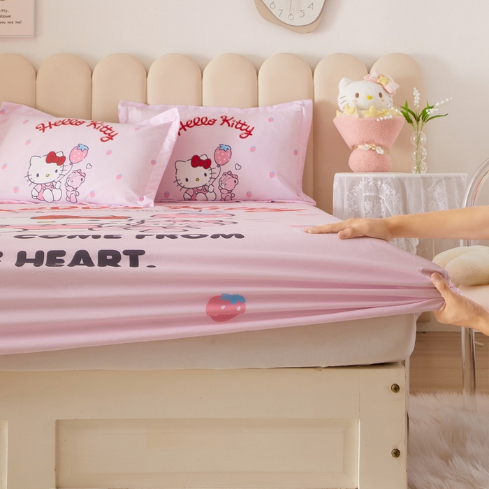 91家纺网 家纺一手货源 找家纺 蘭菲家纺 2024新款全棉大版三丽鸥卡通单床笠 草莓派