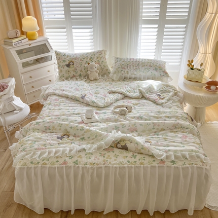 91家纺网 家纺一手货源 找家纺 慕澄家纺 2024新款小版印花床裙款乳胶凉席凉感丝夏被四件套 床裙款-夏天
