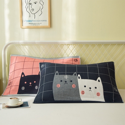91家纺网 家纺一手货源 找家纺 朴尔家纺-毛巾被 2024新款卡通风格全棉四层纱布枕巾 小猫-藏青