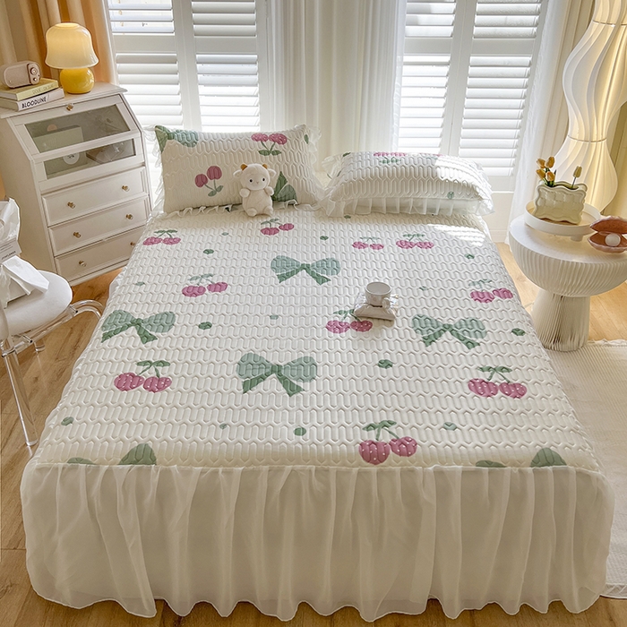 91家纺网 家纺一手货源 找家纺 慕澄家纺 2024新款小版印花床裙款乳胶凉席三件套 床裙款-粉樱桃