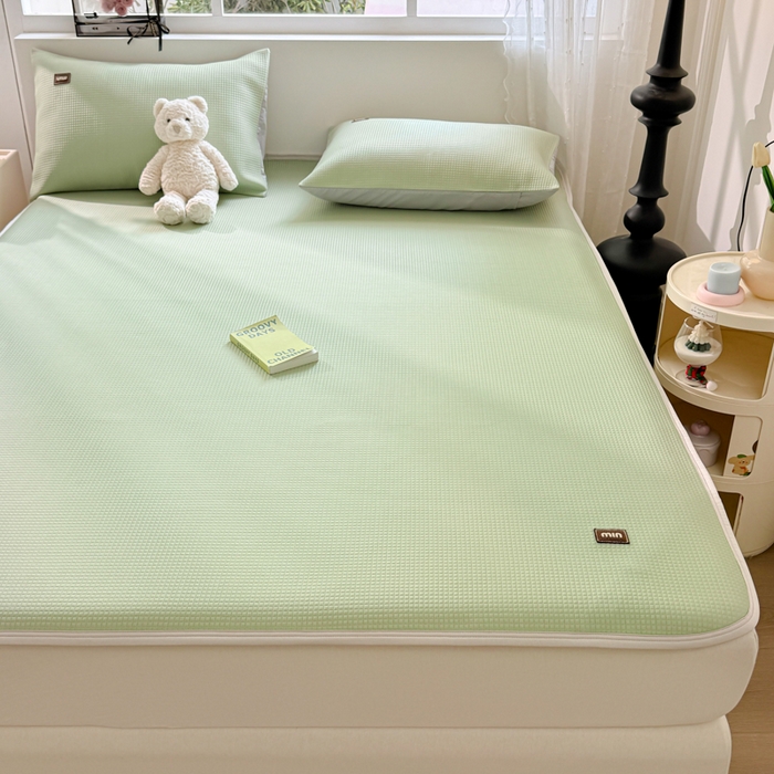 91家纺网 家纺一手货源 找家纺 慕澄家纺 2024新款高克重冰豆豆复合纯色贴标凉席  冰激凌-绿