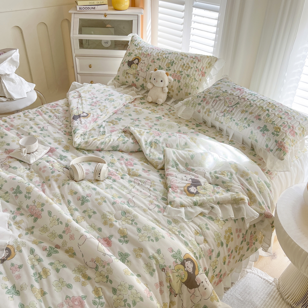 91家纺网 家纺一手货源 找家纺 慕澄家纺 2024新款小版印花床裙款乳胶凉席凉感丝夏被四件套 床裙款-夏天