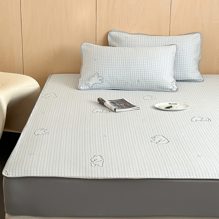 91家纺网 家纺一手货源 找家纺 顾里家纺 新款冰豆豆立体提花软席床笠款 北极熊蓝