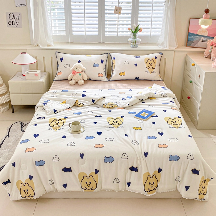 91家纺网 家纺一手货源 找家纺 花漾 2024新款A类花边小清新卡通针织凉感丝夏被软席四件套凉席夏被四件套 魔法秀