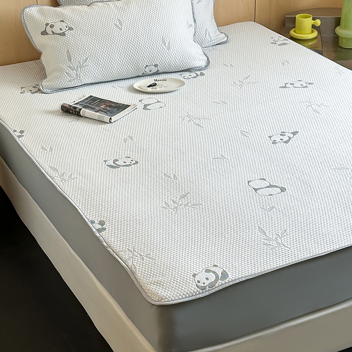 91家纺网 家纺一手货源 找家纺 顾里家纺 新款冰豆豆立体提花软席床笠款 国宝熊猫灰