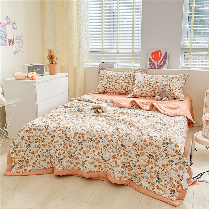 91家纺网 家纺一手货源 找家纺 梵克保罗 2024新款春夏水洗棉麻双层纱夏被四件套 春日花园兔