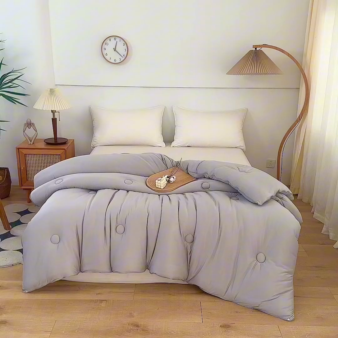 91家纺网 家纺一手货源 找家纺 啊雅家居 2025新款A类针织棉云柔大豆被抗菌被子被芯  银灰色