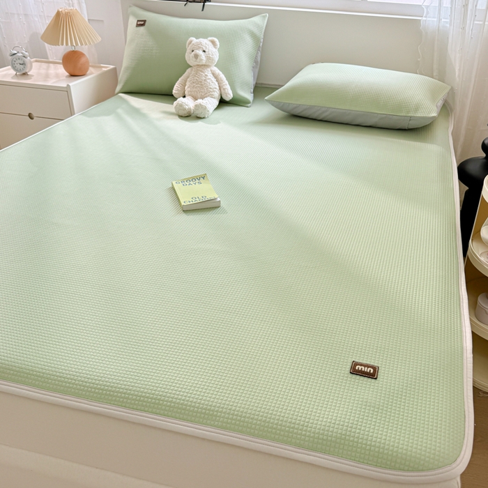 91家纺网 家纺一手货源 找家纺 慕澄家纺 2024新款高克重冰豆豆复合纯色贴标凉席  冰激凌-绿