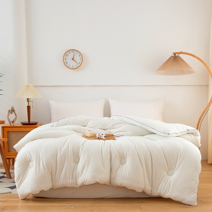 91家纺网 家纺一手货源 找家纺 啊雅家居 2025新款A类针织棉云柔大豆被抗菌被子被芯  米白色