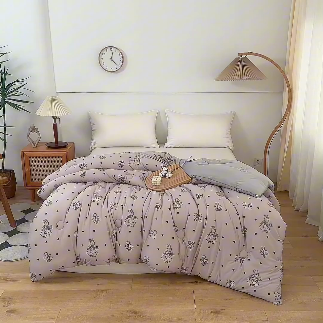 91家纺网 家纺一手货源 找家纺 啊雅家居 2025新款A类针织棉云柔大豆被抗菌被子被芯  生日兔