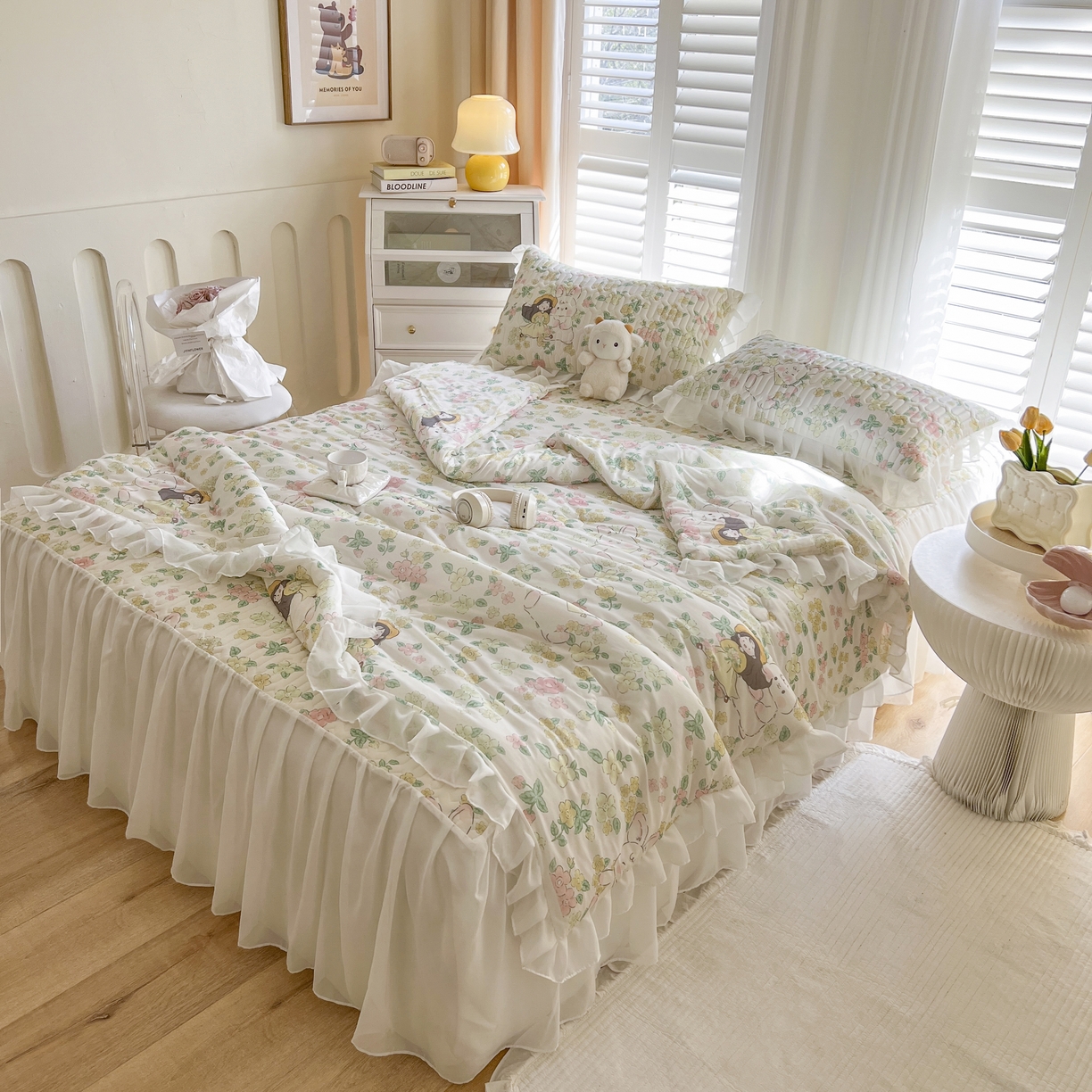 91家纺网 家纺一手货源 找家纺 慕澄家纺 2024新款小版印花床裙款乳胶凉席凉感丝夏被四件套 床裙款-夏天