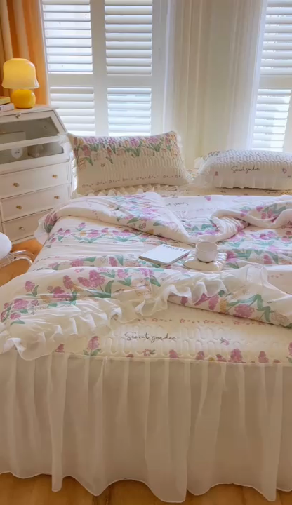 91家纺网 家纺一手货源 找家纺 慕澄家纺 2024新款小版印花床裙款乳胶凉席三件套 床裙款-紫色浪漫