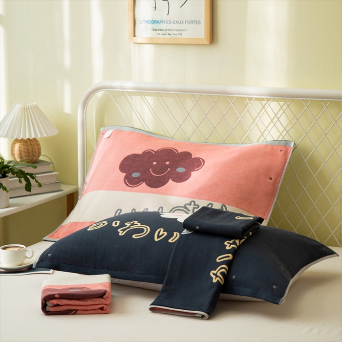 91家纺网 家纺一手货源 找家纺 朴尔家纺-毛巾被 2024新款卡通风格全棉四层纱布枕巾 云朵-藏青