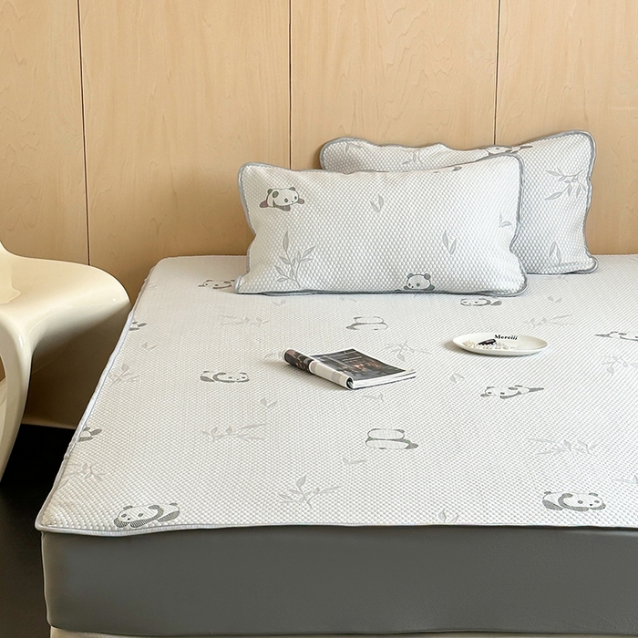 91家纺网 家纺一手货源 找家纺 顾里家纺 新款冰豆豆立体提花软席床笠款 国宝熊猫灰