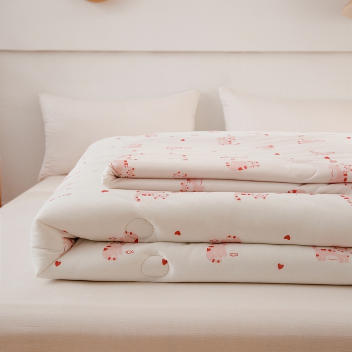 91家纺网 家纺一手货源 找家纺 啊雅家居 2025新款A类针织棉云柔大豆被抗菌被子被芯  小猫咪