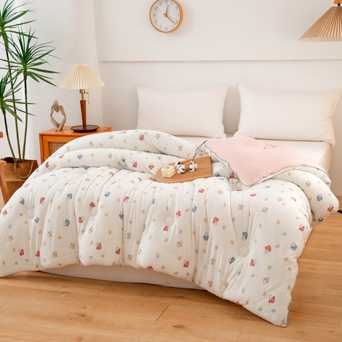 91家纺网 家纺一手货源 找家纺 啊雅家居 2025新款A类针织棉云柔大豆被抗菌被子被芯  小蘑菇