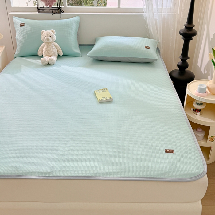 91家纺网 家纺一手货源 找家纺 慕澄家纺 2024新款高克重冰豆豆复合纯色贴标凉席  冰激凌-蓝