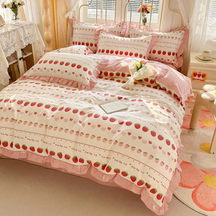 91家纺网 家纺一手货源 找家纺 眠屿 2024新款40支全棉花边四件套 快乐草莓