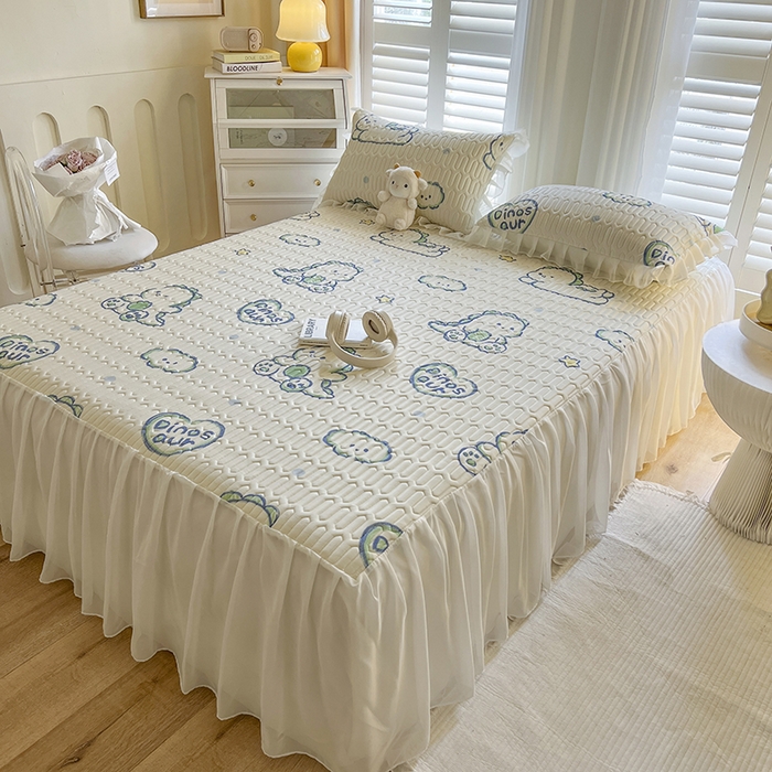 91家纺网 家纺一手货源 找家纺 慕澄家纺 2024新款小版印花床裙款乳胶凉席三件套 床裙款-顽皮小恐龙