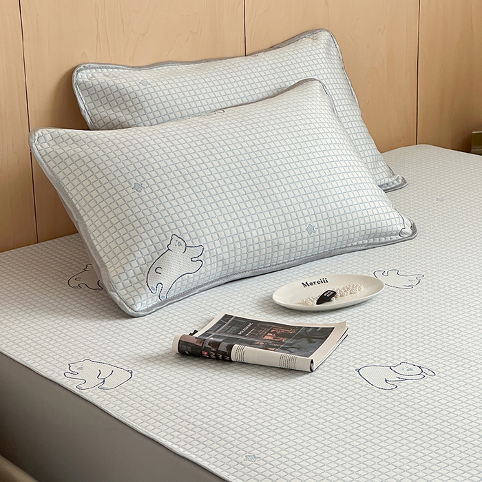 91家纺网 家纺一手货源 找家纺 顾里家纺 新款冰豆豆立体提花软席床笠款 北极熊蓝