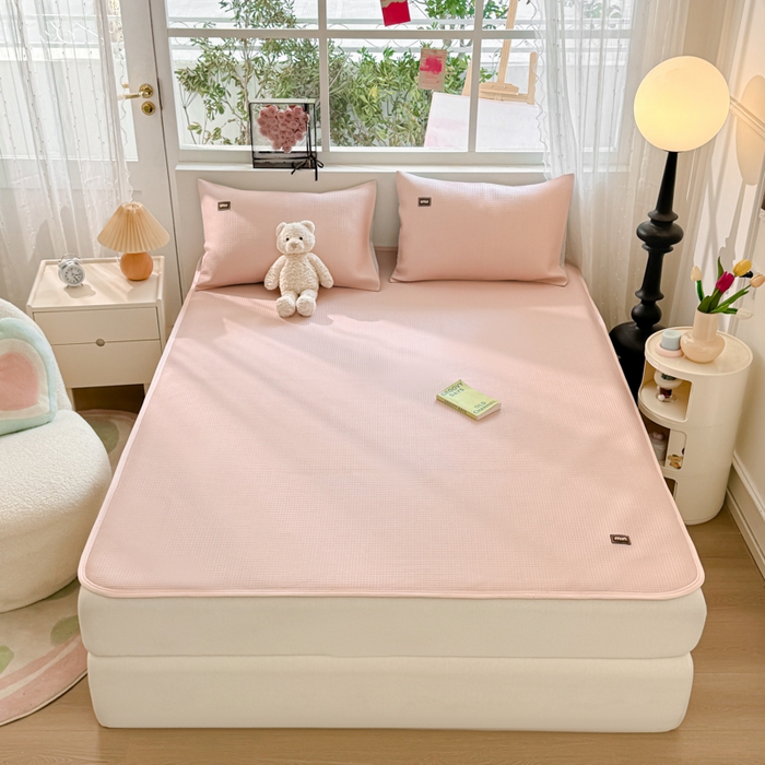 91家纺网 家纺一手货源 找家纺 慕澄家纺 2024新款高克重冰豆豆复合纯色贴标凉席  冰激凌-粉