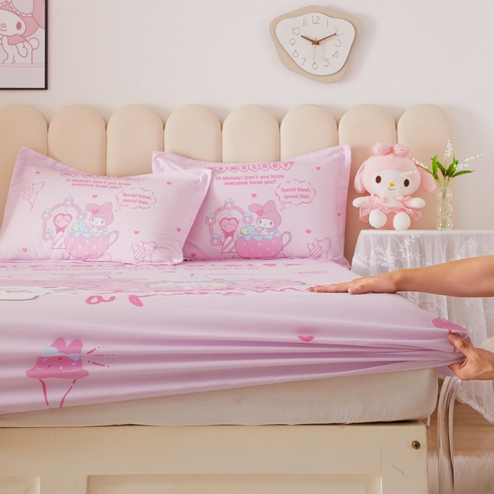 91家纺网 家纺一手货源 找家纺 蘭菲家纺 2024新款全棉大版三丽鸥卡通单床笠 花园宝宝