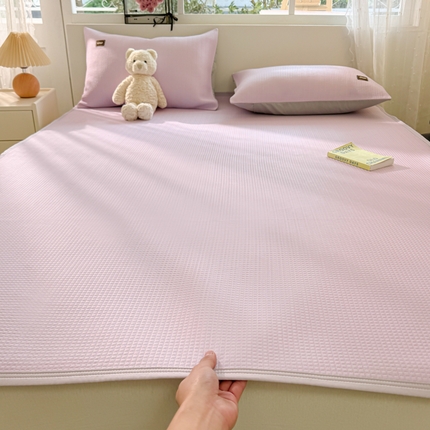 91家纺网 家纺一手货源 找家纺 （总）慕澄家纺 2024新款高克重冰豆豆复合纯色贴标凉席 