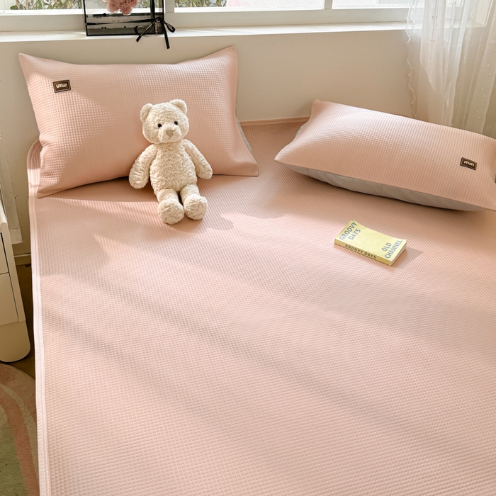 91家纺网 家纺一手货源 找家纺 （总）慕澄家纺 2024新款高克重冰豆豆复合纯色贴标凉席 