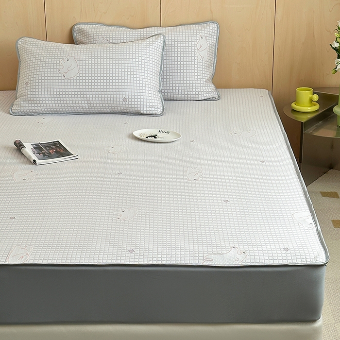 91家纺网 家纺一手货源 找家纺 顾里家纺 新款冰豆豆立体提花软席床笠款 北极熊紫