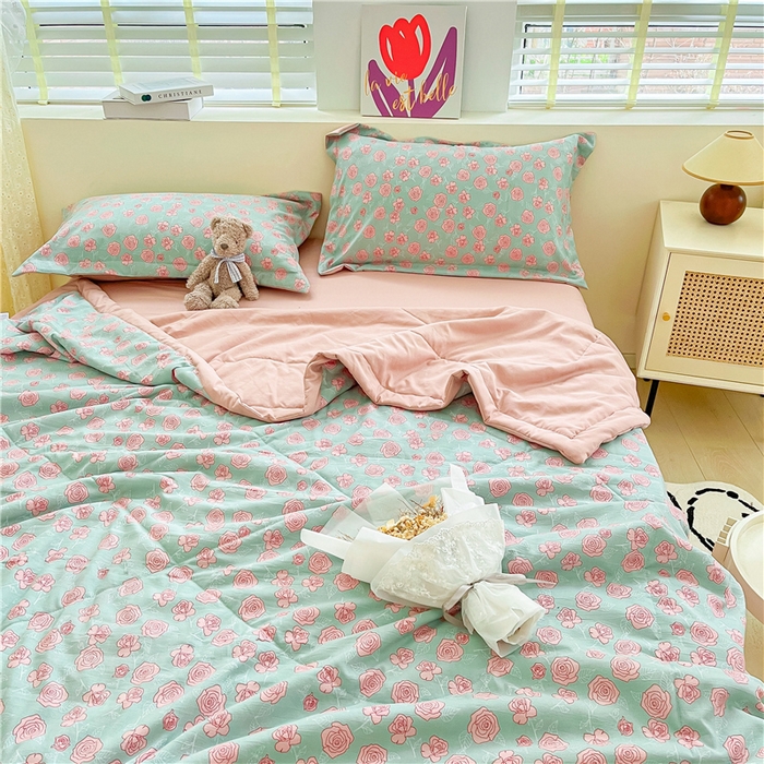 91家纺网 家纺一手货源 找家纺 梵克保罗 2024新款春夏水洗棉麻双层纱夏被四件套 爱丽丝