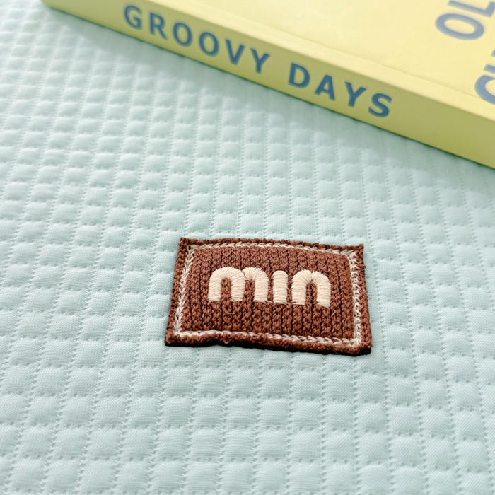 91家纺网 家纺一手货源 找家纺 慕澄家纺 2024新款高克重冰豆豆复合纯色贴标凉席  冰激凌-蓝