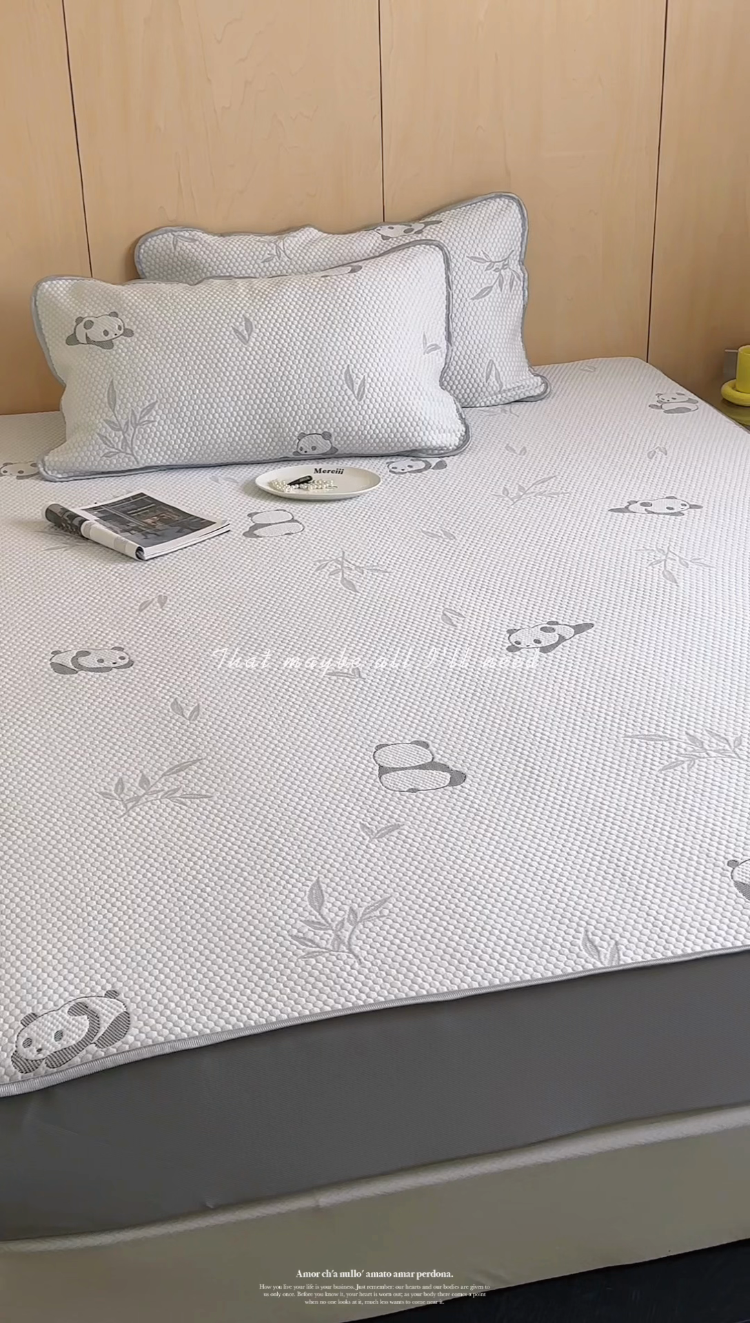 91家纺网 家纺一手货源 找家纺 顾里家纺 新款冰豆豆立体提花软席床笠款 国宝熊猫灰