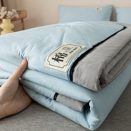 91家纺网 家纺一手货源 找家纺 （总）简如 2025新款A类纯棉水洗棉简约双拼夏凉被空调被全棉棉花夏被四件套