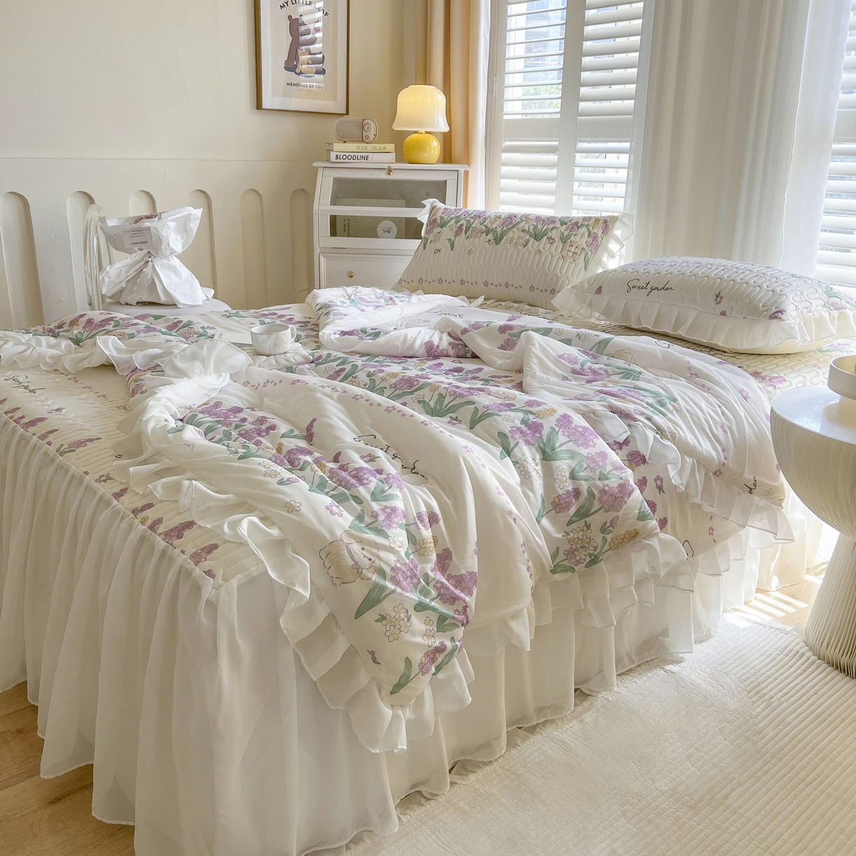 91家纺网 家纺一手货源 找家纺 慕澄家纺 2024新款小版印花床裙款乳胶凉席凉感丝夏被四件套 床裙款-紫色浪漫