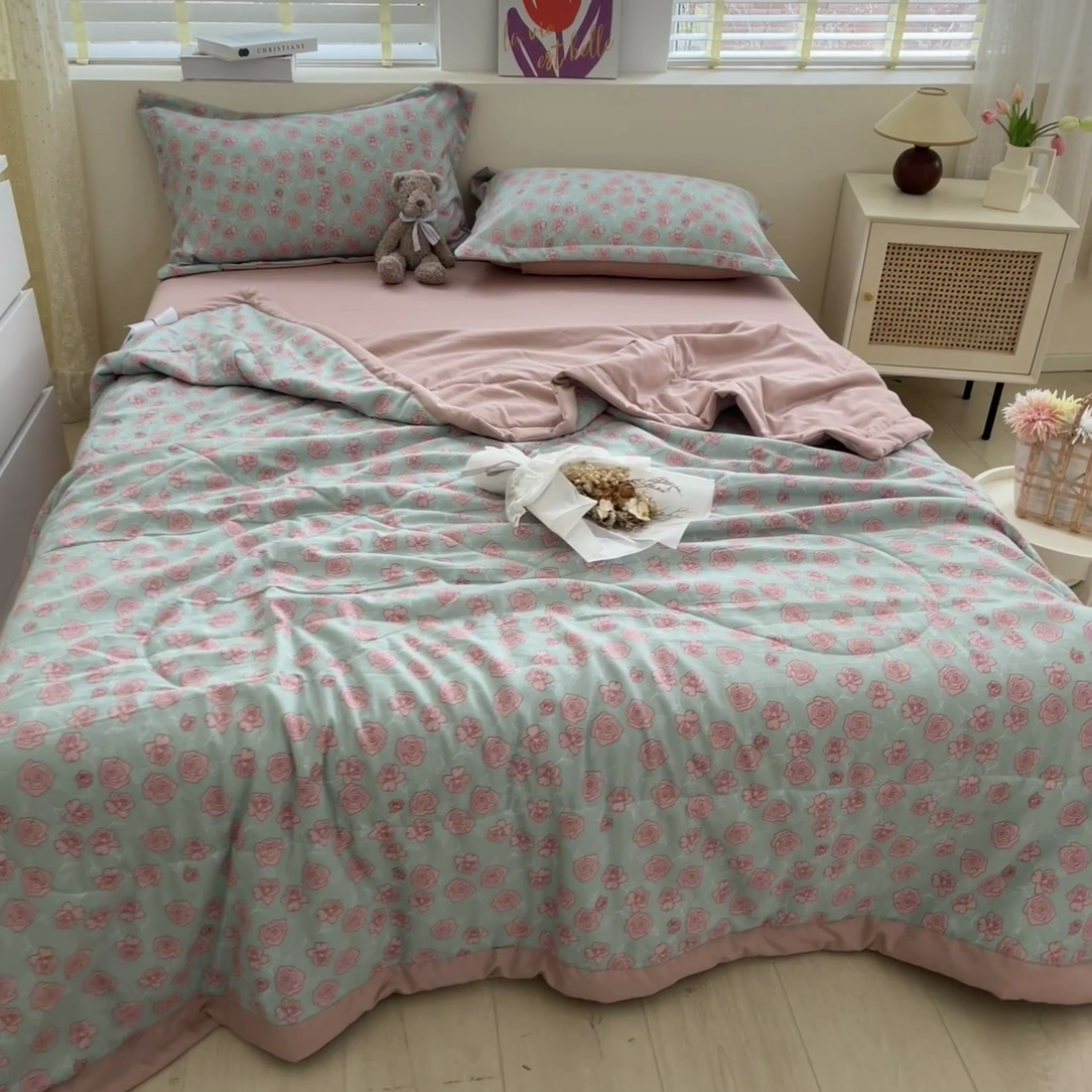 91家纺网 家纺一手货源 找家纺 梵克保罗 2024新款春夏水洗棉麻双层纱夏被四件套 爱丽丝