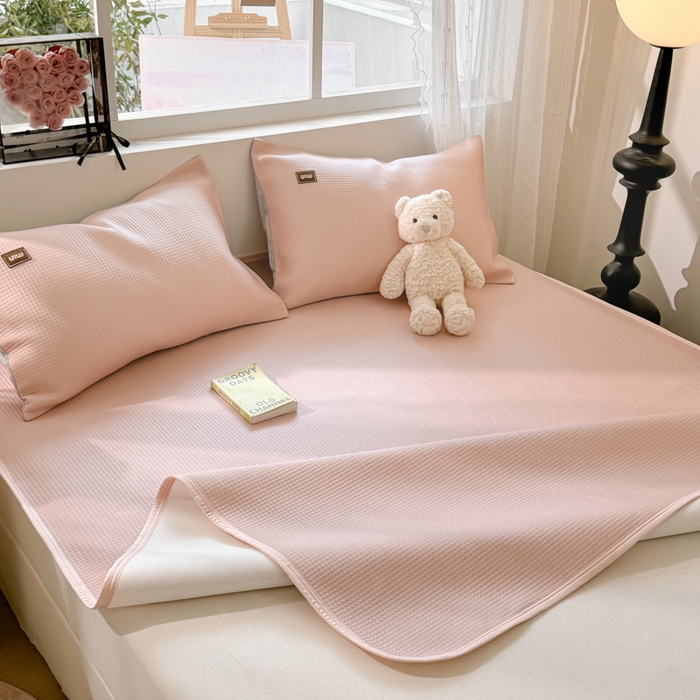 91家纺网 家纺一手货源 找家纺 慕澄家纺 2024新款高克重冰豆豆复合纯色贴标凉席  冰激凌-粉