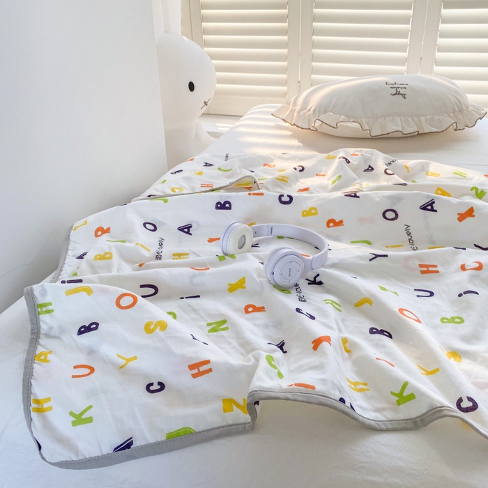 91家纺网 家纺一手货源 找家纺 潮邦 2025新款全棉双层纱多功能盖毯 甜心字母