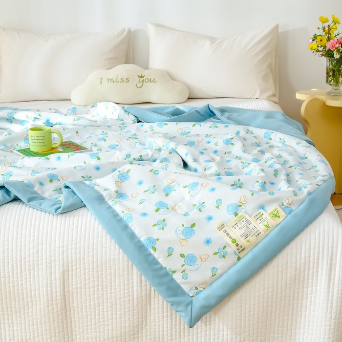 91家纺网 家纺一手货源 找家纺 爱宝被业 2025新款水洗棉麻双层纱夏凉被兰花朵朵