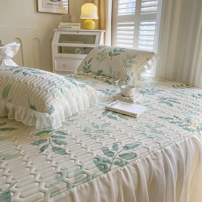 91家纺网 家纺一手货源 找家纺 慕澄家纺 2024新款小版印花床裙款乳胶凉席三件套 床裙款-绿叶