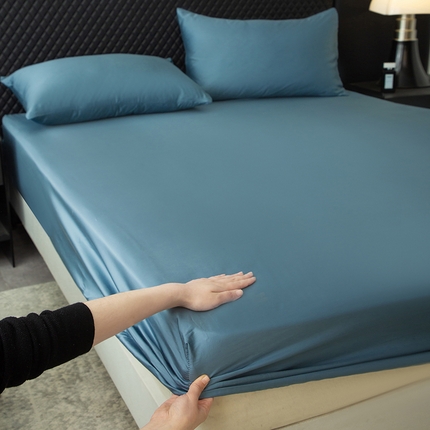 91家纺网 家纺一手货源 找家纺 简宜家居 2025新款60支兰精天丝单品床笠 柔肌-宾利蓝