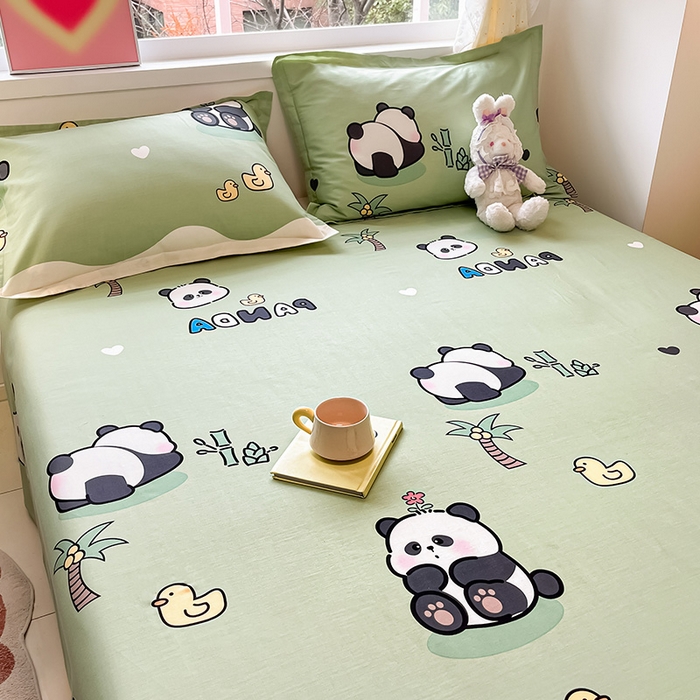 91家纺网 家纺一手货源 找家纺 绵庭家纺 2024新款AB版12868全棉印花单床单 熊猫戏水绿