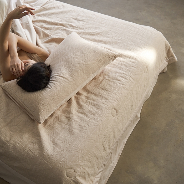 91家纺网 家纺一手货源 找家纺 宜代光年 2024新款60支水洗棉提花夏被套件 艾迪-咖