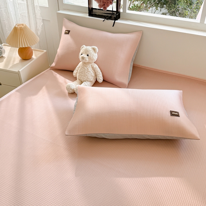 91家纺网 家纺一手货源 找家纺 （总）慕澄家纺 2024新款高克重冰豆豆复合纯色贴标凉席 