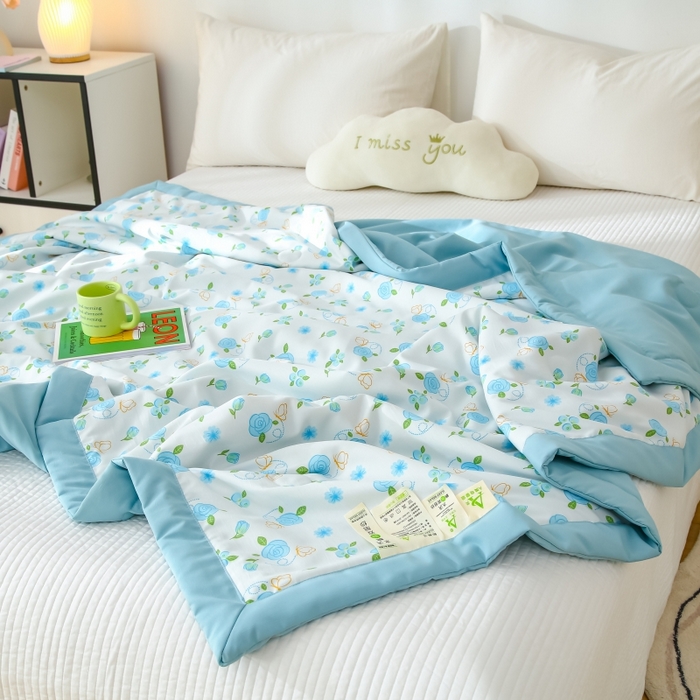 91家纺网 家纺一手货源 找家纺 爱宝被业 2025新款水洗棉麻双层纱夏凉被兰花朵朵