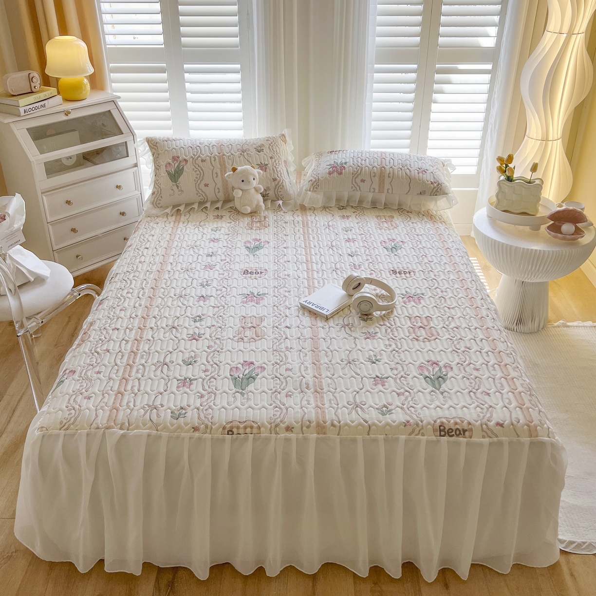 91家纺网 家纺一手货源 找家纺 慕澄家纺 2024新款小版印花床裙款乳胶凉席三件套 床裙款-洛丽塔