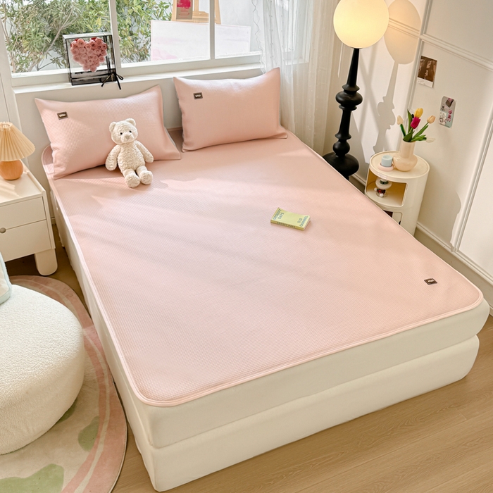 91家纺网 家纺一手货源 找家纺 （总）慕澄家纺 2024新款高克重冰豆豆复合纯色贴标凉席 