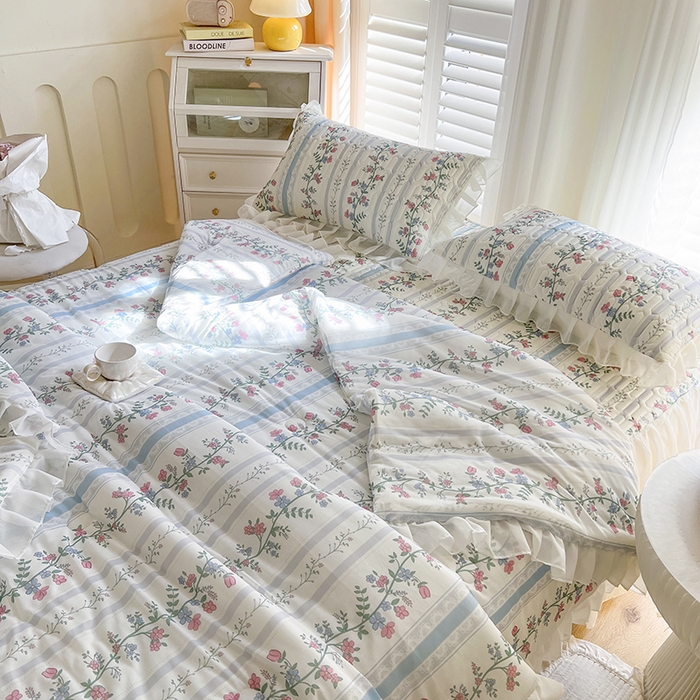 91家纺网 家纺一手货源 找家纺 慕澄家纺 2024新款小版印花床裙款乳胶凉席凉感丝夏被四件套 床裙款-花藤