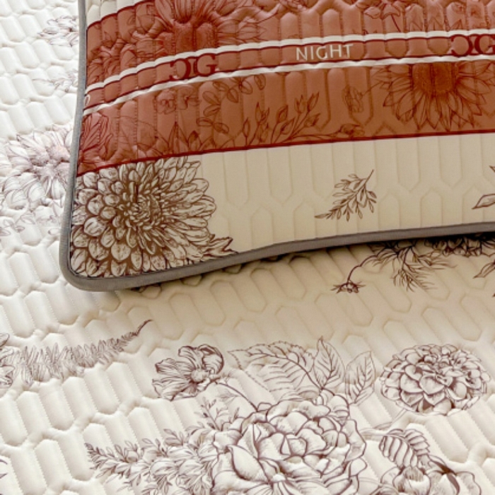 91家纺网 家纺一手货源 找家纺 福来临家纺 2025印花含胶枕套 梦镜